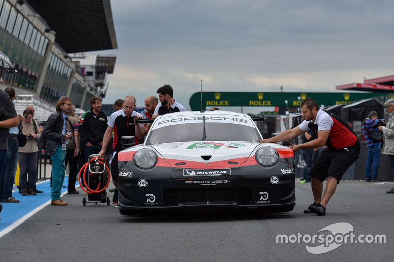 #91 Porsche GT Team Porsche 911 RSR