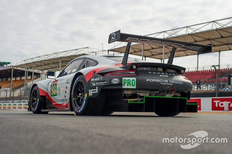 #93 Porsche GT Team Porsche 911 RSR