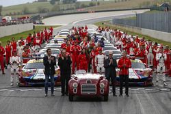 Photo de groupe Ferrari