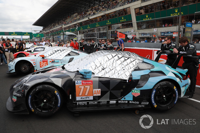 #77 Proton Competition Porsche 911 RSR: Christian Ried, Julien Andlauer, Matt Campbell
