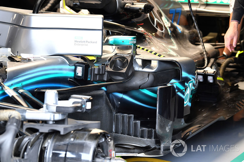 Mercedes-AMG F1 W09 barge boards