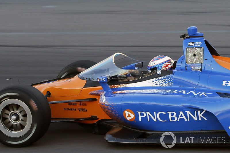 Scott Dixon, Chip Ganassi Racing Honda tests the aeroscreen