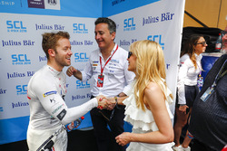 Sam Bird, DS Virgin Racing shakes hand with singer Kylie Minogue, Alejandro Agag, Formula E CEO