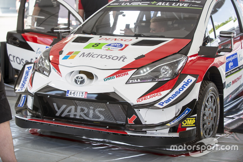El coche de Ott Tänak, Martin Järveoja, Toyota Gazoo Racing WRT Toyota Yaris WRC
