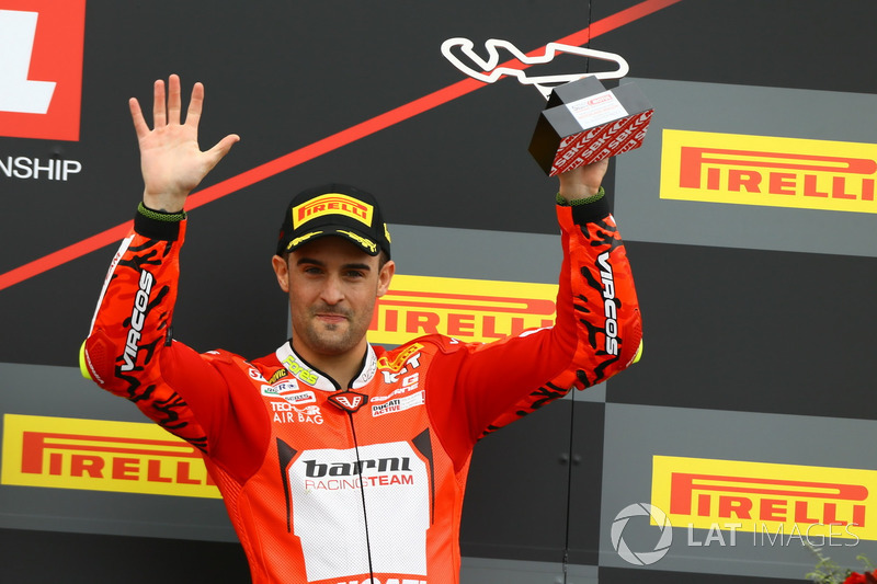Podium: Xavi Fores, Barni Racing Team