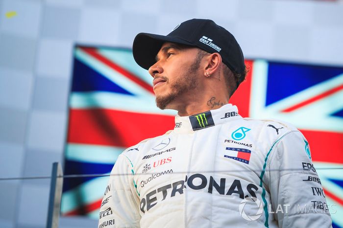 Podio: segundo lugar Lewis Hamilton, Mercedes-AMG F1
