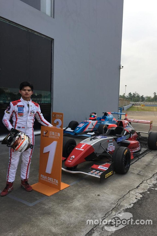 Pemenang Race 2, Perdana Minang