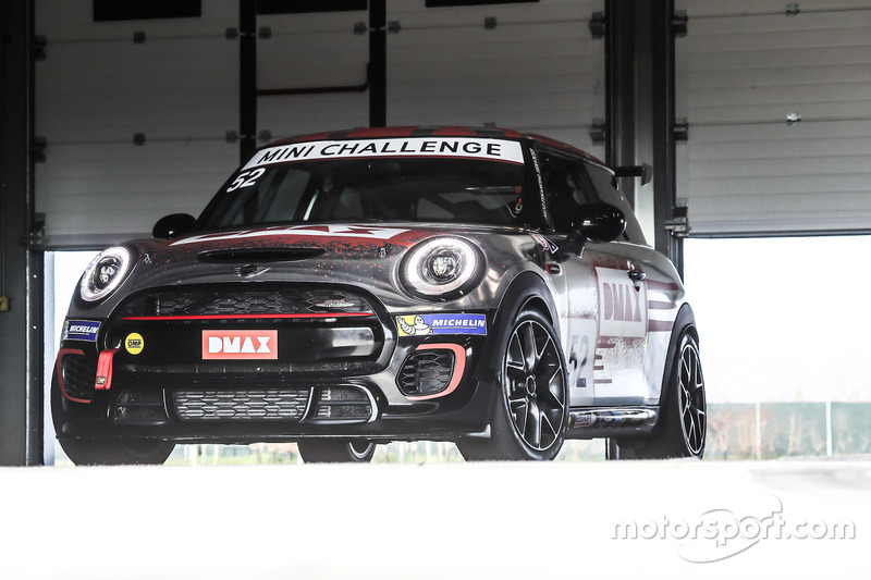 MINI John Cooper Works Challenge Pro