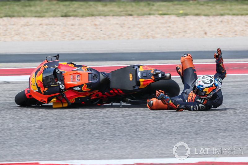 Падение: Пол Эспаргаро, Red Bull KTM Factory Racing