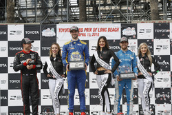 Will Power, Team Penske Chevrolet, Alexander Rossi, Andretti Autosport Honda, Ed Jones, Chip Ganassi Racing Honda, podium