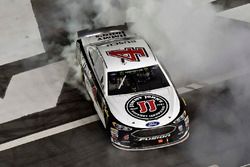 Kevin Harvick, Stewart-Haas Racing, Ford Fusion Jimmy John's celebrates his win