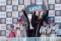 Podium : les vainqueurs Shane van Gisbergen, Alvaro Parente, Jonathon Webb, Tekno Autosports, les deuxièmes, Rick Kelly, Katsumasa Chiyo, Florian Strauss, Nissan Motorsports, les troisièmes, Steven Kane, Guys Smith, Matt Bell, Bentley Team M-Sport