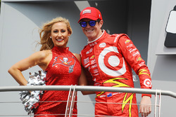 Скотт Диксон, Chip Ganassi Racing Chevrolet и черлидерша