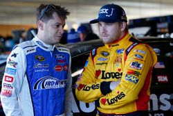 Landon Cassill, Front Row Motorsports, Ford; Chris Buescher, Front Row Motorsports, Ford