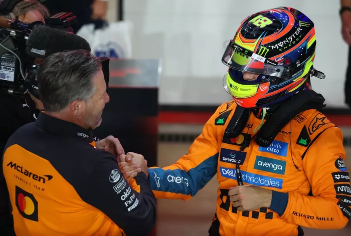 Oscar Piastri, McLaren, Zak Brown, McLaren