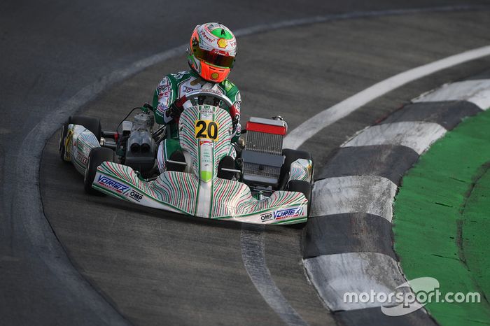 Gianluca Petecof foi o 6º colocado na categoria OK no mundial de Kart realizado no Bahrein neste fim de semana. A competição contou com 91  participantes de todo o mundo.