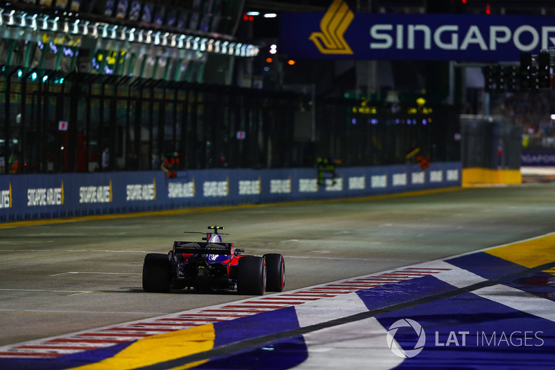 Carlos Sainz Jr., Scuderia Toro Rosso STR12