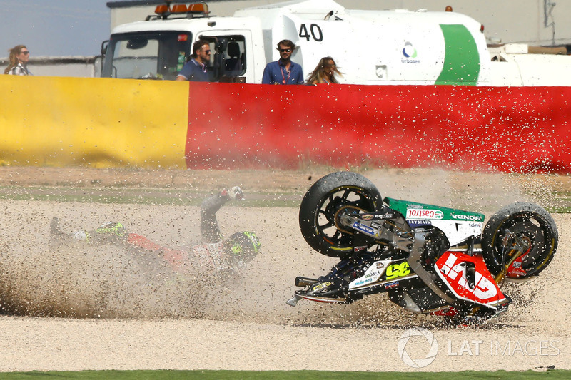 <img src="https://cdn-7.motorsport.com/static/img/cfp/0/0/0/200/227/s3/united_kingdom-2.jpg" alt="" width="20" height="12" /> Кэл Кратчлоу, Team LCR Honda (MotoGP, 9-е место в общем зачете, 112 очков, один подиум)
