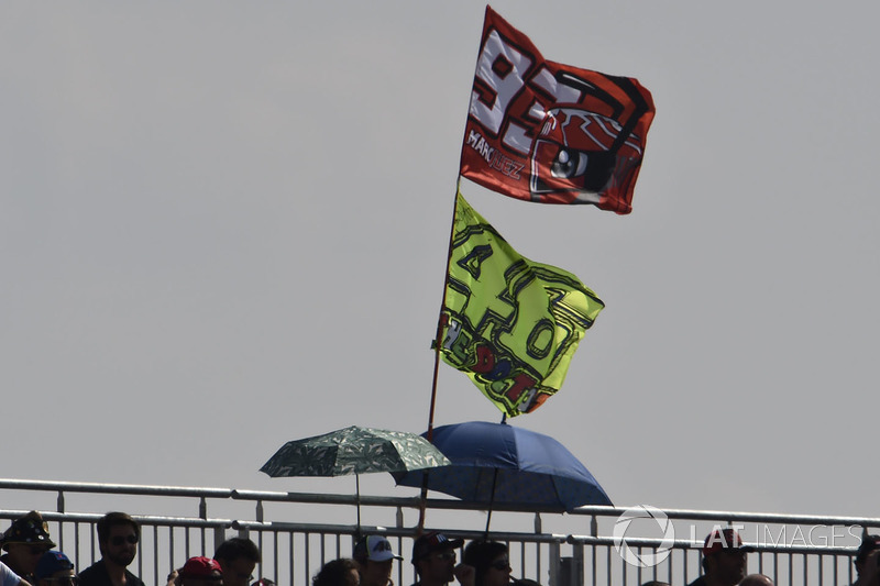 Des drapeaux