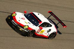 #912 Porsche Team North America Porsche 911 RSR: Kevin Estre, Laurens Vanthoor, Richard Lietz