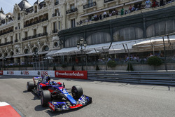 Карлос Сайнс-мл., Scuderia Toro Rosso STR12