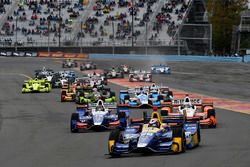 Start: Alexander Rossi, Herta - Andretti Autosport Honda, Takuma Sato, Andretti Autosport Honda, Jos