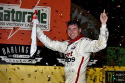 Race winner Denny Hamlin, Joe Gibbs Racing Toyota