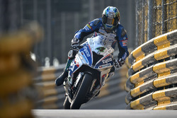 Ian Hutchinson, BMW