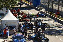 Daniel Abt, ABT Schaeffler Audi Sport, and Sébastien Buemi, Renault e.Dams, enter the pits