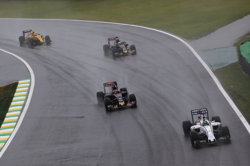Felipe Massa, Williams FW38, Daniil Kvyat, Scuderia Toro Rosso STR11, Carlos Sainz Jr., Scuderia Tor