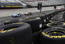 Jimmie Johnson, Hendrick Motorsports Chevrolet and Kasey Kahne, Hendrick Motorsports Chevrolet
