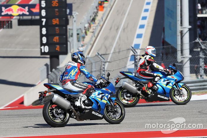 Kenny Roberts Jr., Kevin Schwantz, vuelta de honor