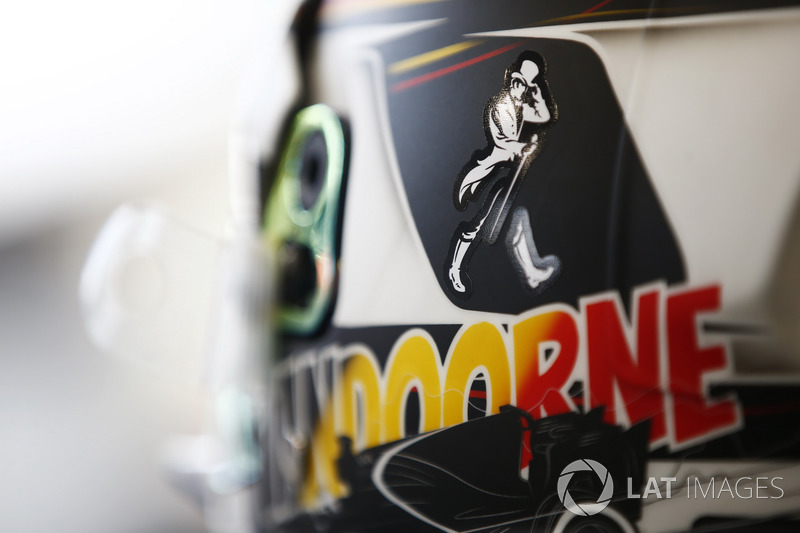 Détails du casque spécial de Stoffel Vandoorne, McLaren, pour son GP à domicile