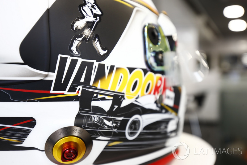 Détails du casque spécial de Stoffel Vandoorne, McLaren, pour son GP à domicile