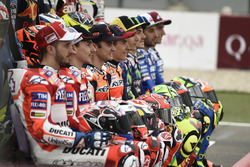 Gruppenfoto der MotoGP-Piloten 2017