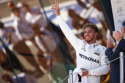 Podium: race winner Lewis Hamilton, Mercedes AMG F1