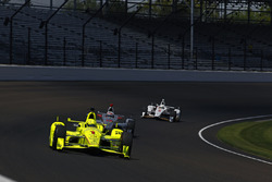 Simon Pagenaud, Team Penske Chevrolet, Will Power, Team Penske Chevrolet, Helio Castroneves, Team Penske Chevrolet