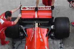 Vue détaillée de l'aileron arrière de Kimi Raikkonen, Ferrari SF70H