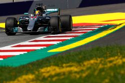 Lewis Hamilton, Mercedes AMG F1 W08
