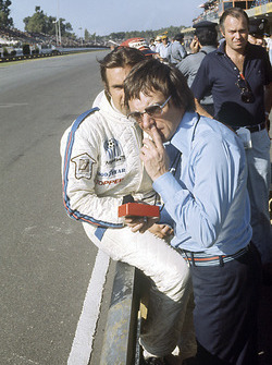 Bernie Ecclestone and Carlos Reutemann, Brabham BT44B-Ford