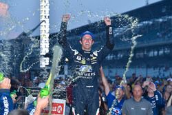 Race winner Kasey Kahne, Hendrick Motorsports Chevrolet