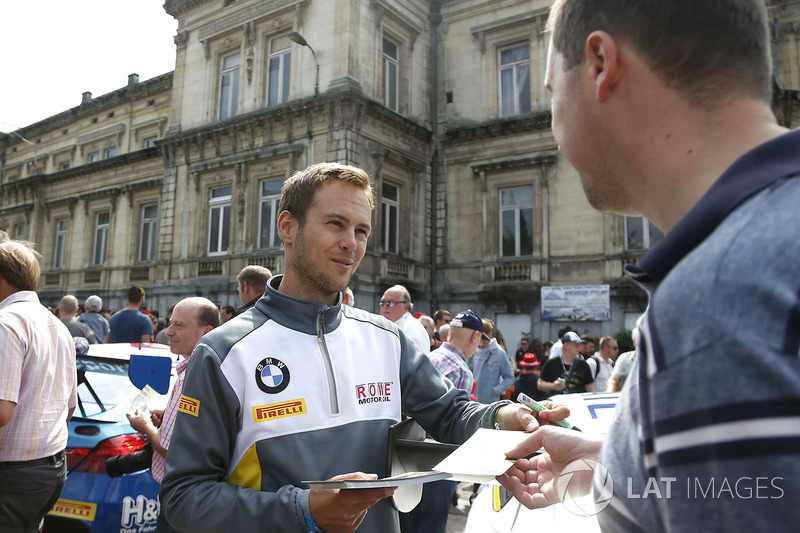 #98 Rowe Racing BMW M6 GT3: Tom Blomqvist