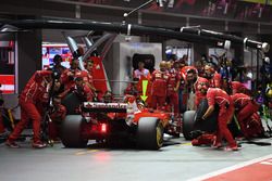 Sebastian Vettel, Ferrari SF70H, Boxenstopp