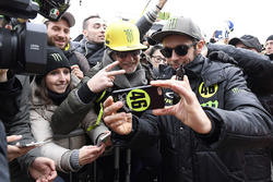 Valentino Rossi avec des fans