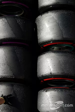 Des pneus Pirelli