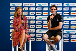 Nicki Shileds e Jérôme d'Ambrosio, Dragon Racing, nella conferenza stampa