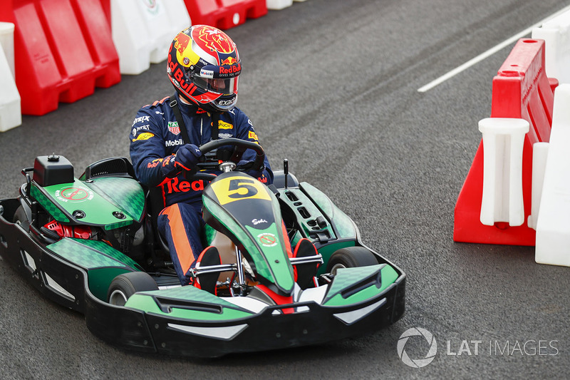 Daniel Ricciardo, Red Bull Racing en un kart
