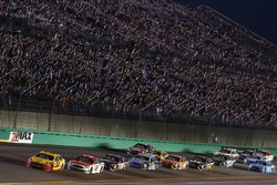 Joey Logano, Team Penske Ford, Ryan Blaney, Wood Brothers Racing Ford