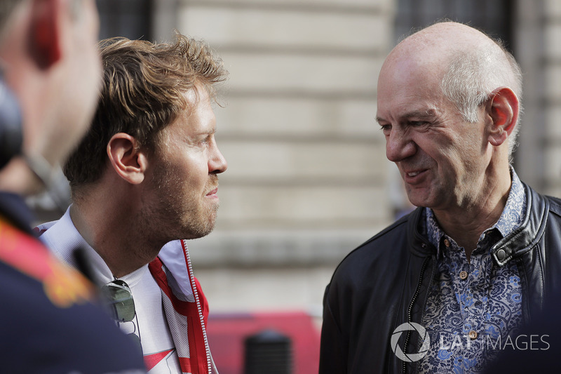 Sebastian Vettel, Ferrari, Adrian Newey, Chief Technical Officer, Red Bull Racing