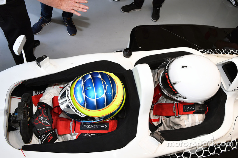 Zsolt Baumgartner, F1 Experiences 2-Seater driver and F1 Experiences 2-Seater passenger Thomas Senecal, Journalist and Presenter for Canal